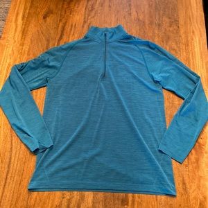 Lululemon 1/4 zip dry fit sweatshirt